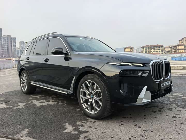 Фото 3 - BMW X7