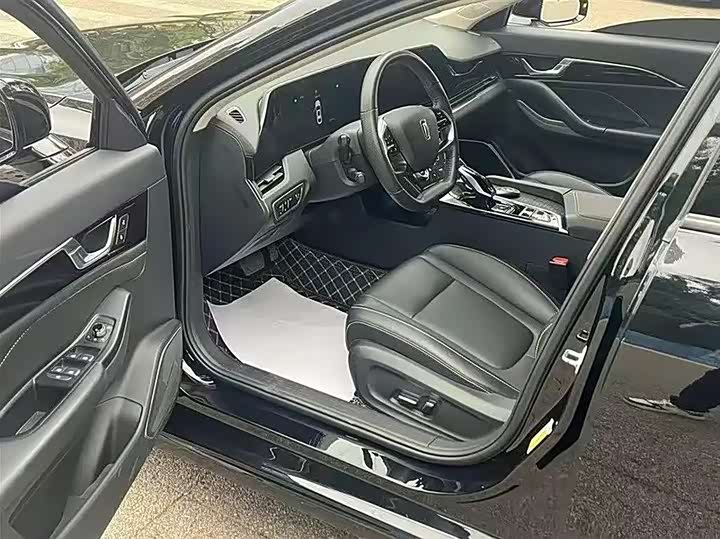 Фото 5 - Bestune B70