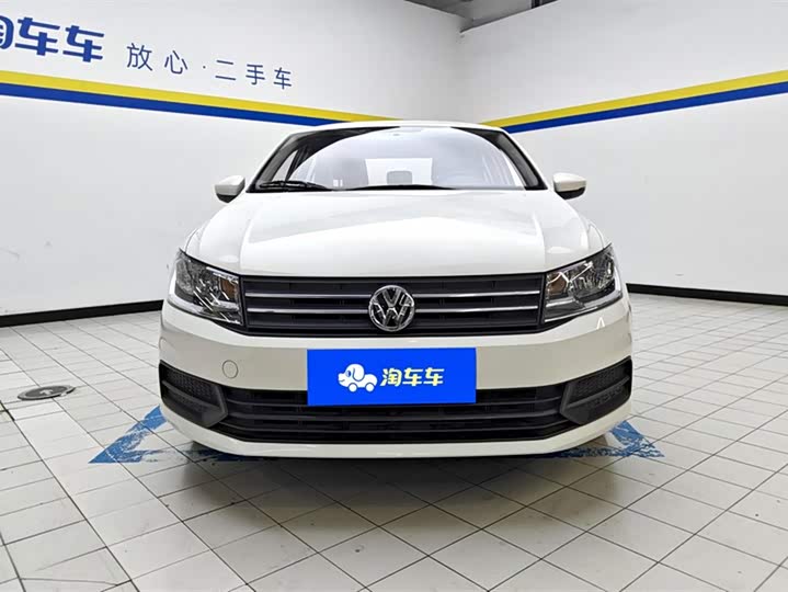 Фото 2 - Volkswagen Santana
