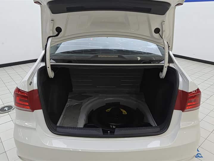 Фото 4 - Volkswagen Santana