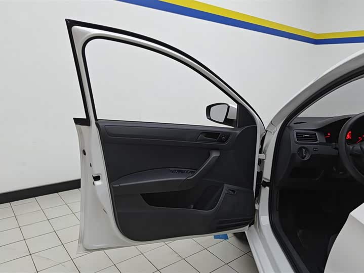 Фото 7 - Volkswagen Santana