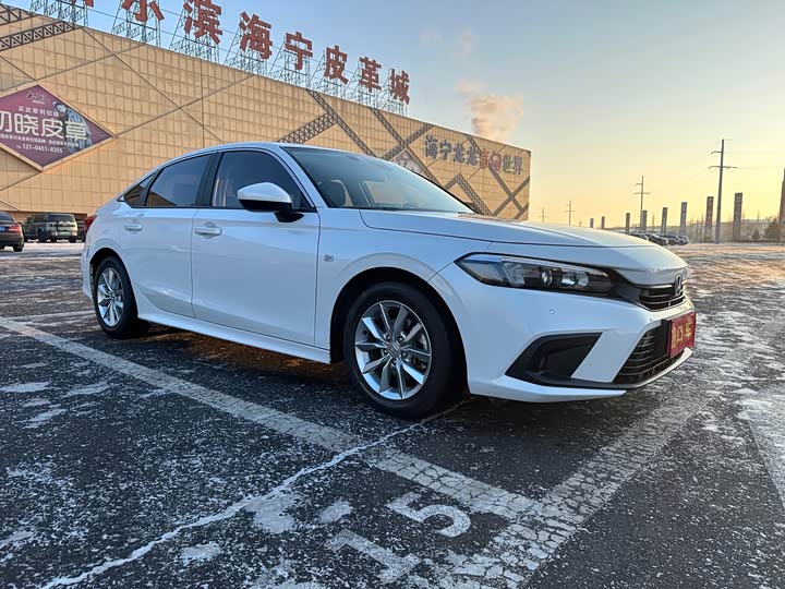 Фото 3 - Honda Civic