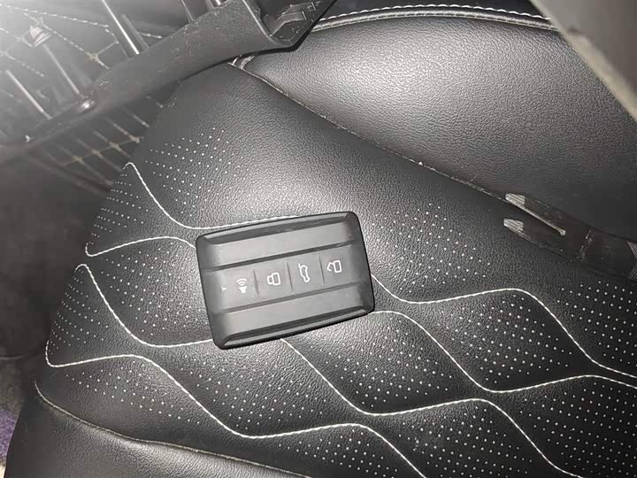 Фото 9 - Tank 300