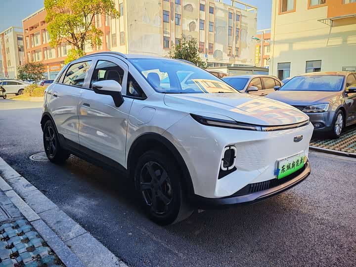 Фото 3 - Geely Geometry E Firefly