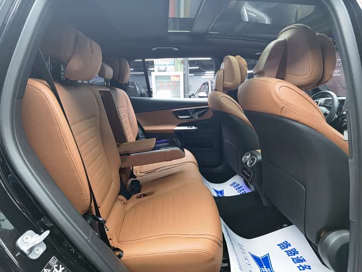 Фото 9 - Mercedes-Benz GLC-Class