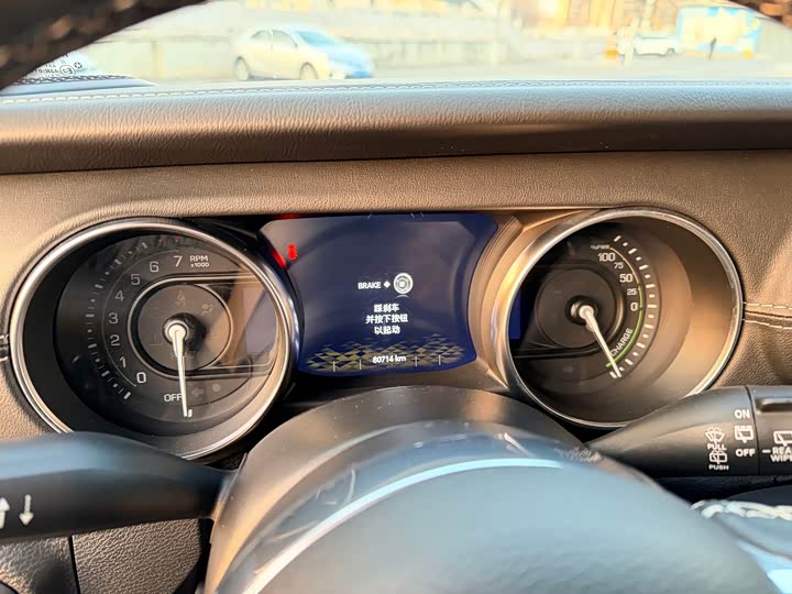 Фото 5 - Jeep Wrangler Hybrid