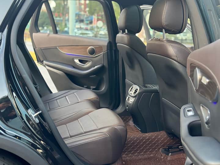 Фото 8 - Mercedes-Benz GLC-Class