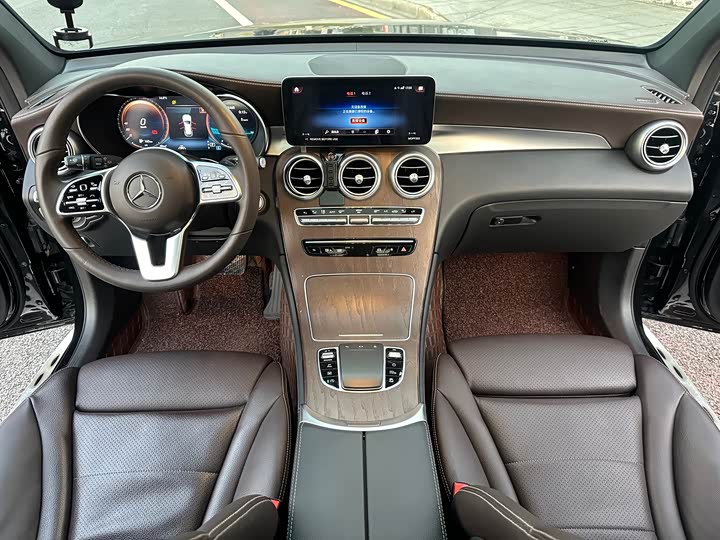 Фото 9 - Mercedes-Benz GLC-Class