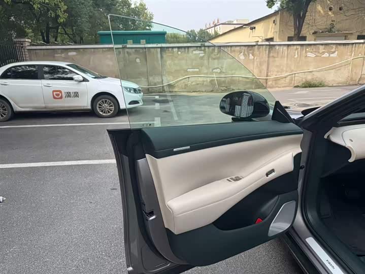 Фото 5 - Xiaomi YU7