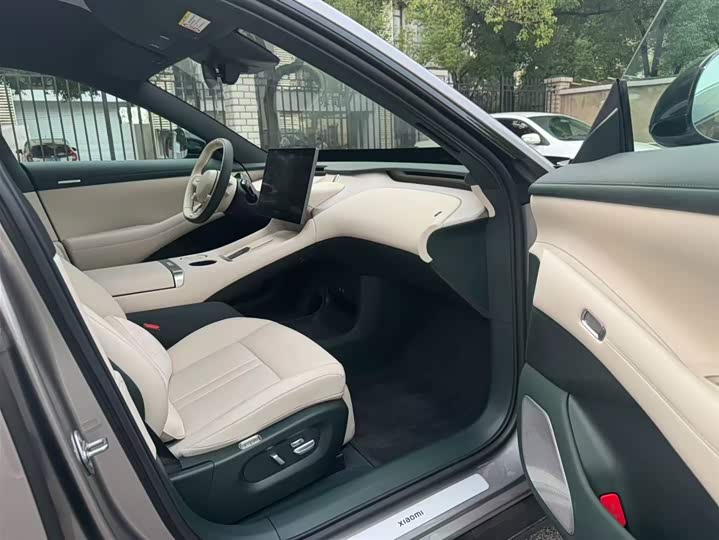 Фото 7 - Xiaomi YU7