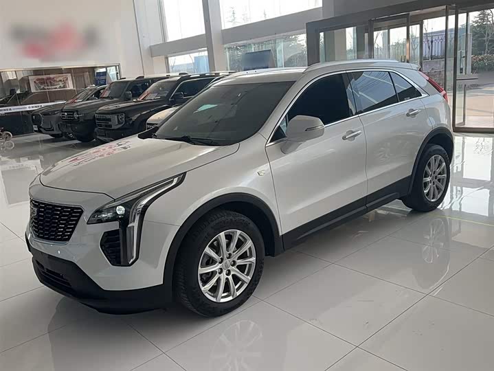 Фото 2 - Cadillac XT4