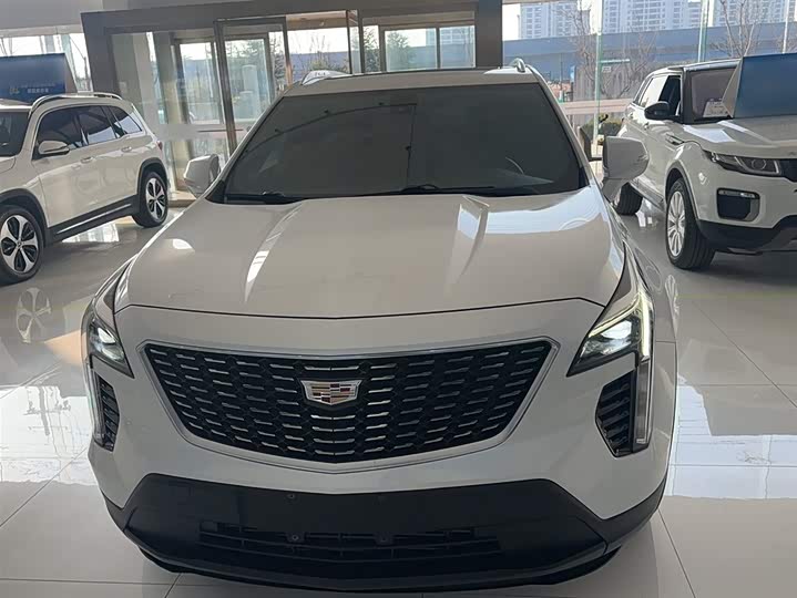 Фото 3 - Cadillac XT4