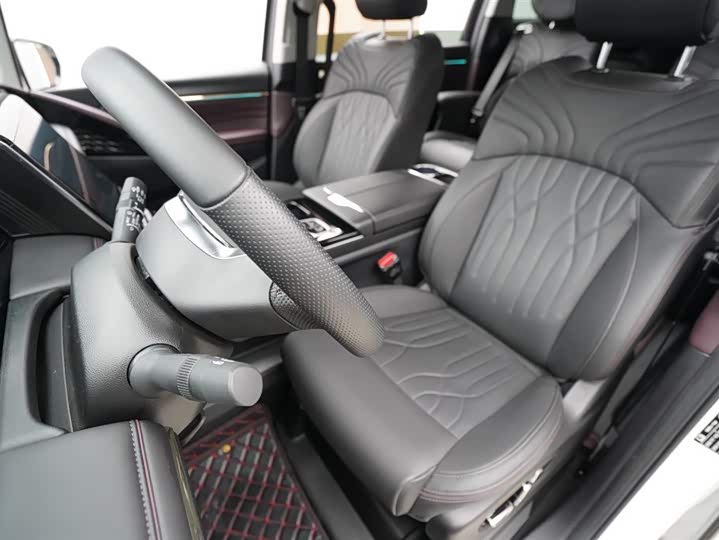 Фото 4 - GAC Trumpchi M8