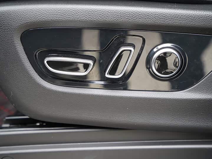 Фото 8 - GAC Trumpchi M8