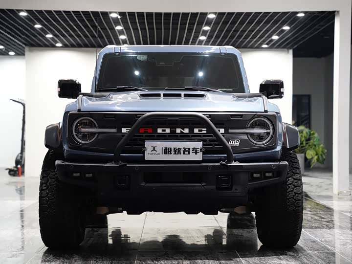 Фото 2 - Ford Bronco