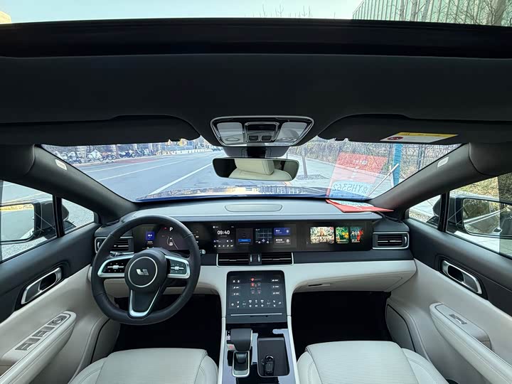 Фото 8 - LiXiang One