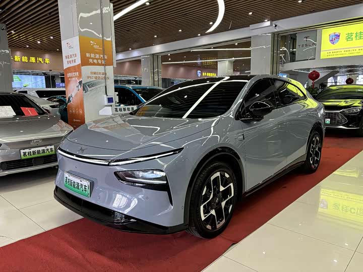 Фото 1 - XPeng G7