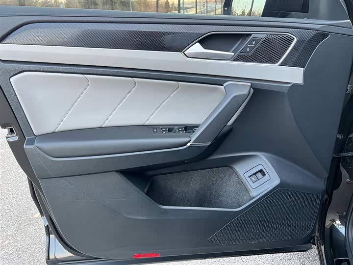 Фото 8 - Volkswagen Tayron