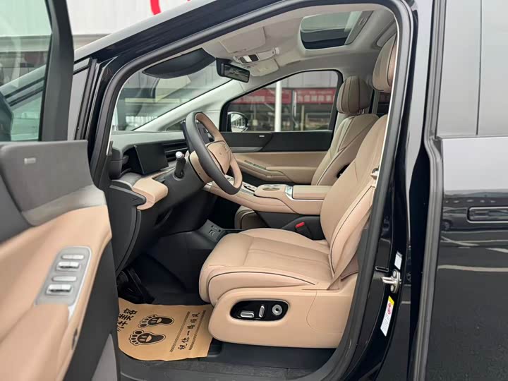 Фото 5 - XPeng X9