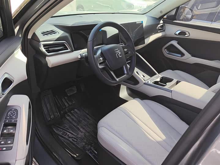 Фото 9 - BYD Yuan Up