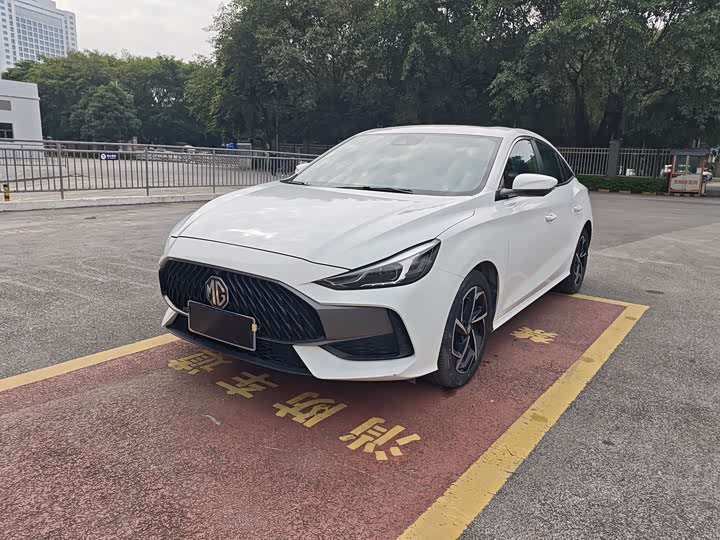 Фото 1 - MG Motor 5