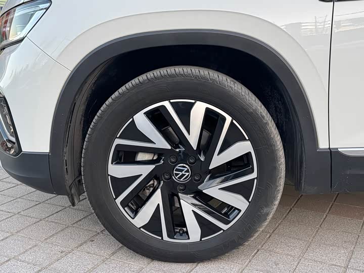 Фото 8 - Volkswagen Tayron