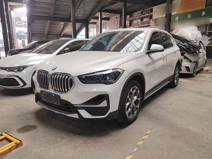 Фото 1 - BMW X1