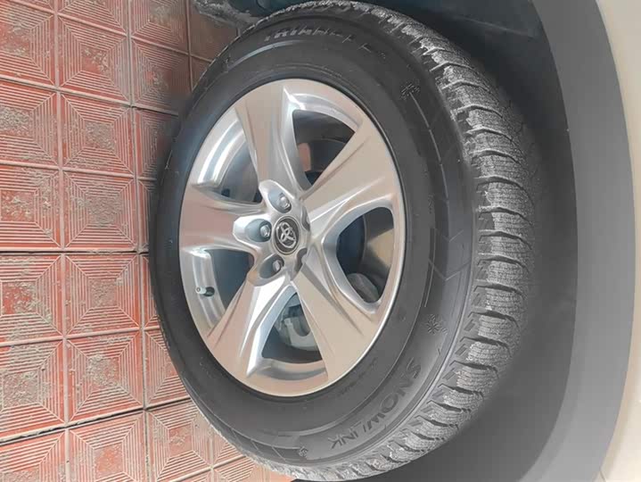 Фото 6 - Toyota Highlander