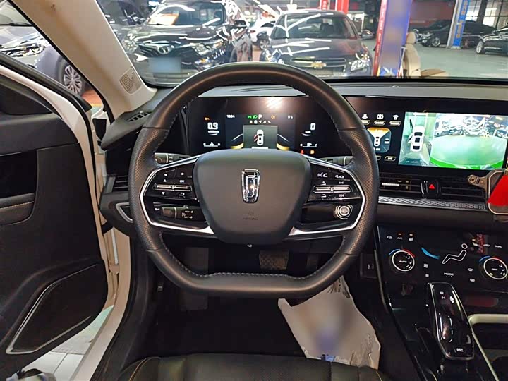 Фото 3 - Bestune B70