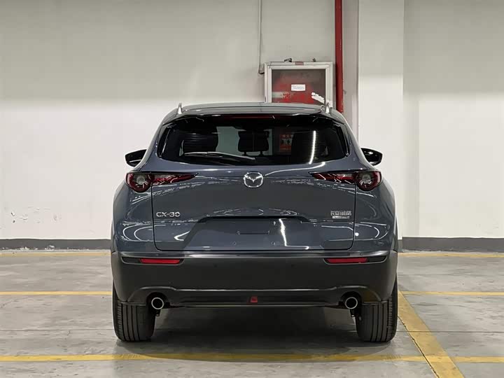 Фото 6 - Mazda CX-30
