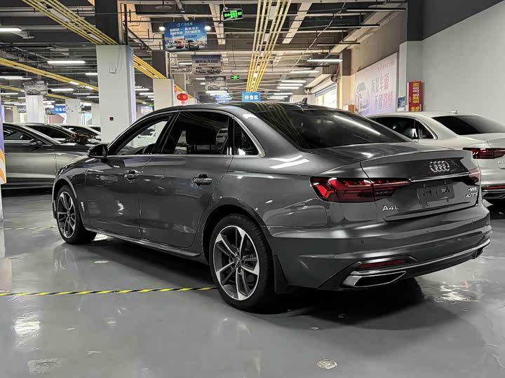 Фото 9 - Audi A4L