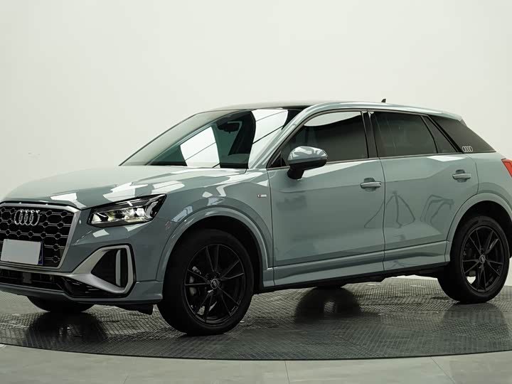 Фото 1 - Audi Q2L