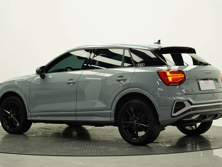 Фото 3 - Audi Q2L