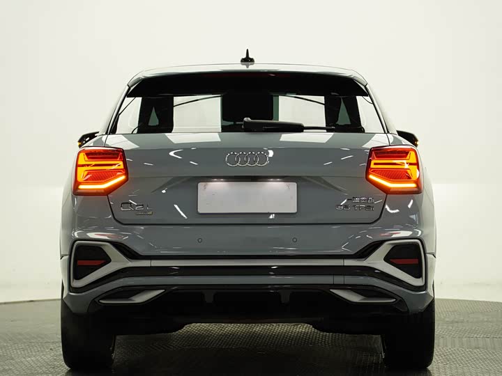 Фото 4 - Audi Q2L