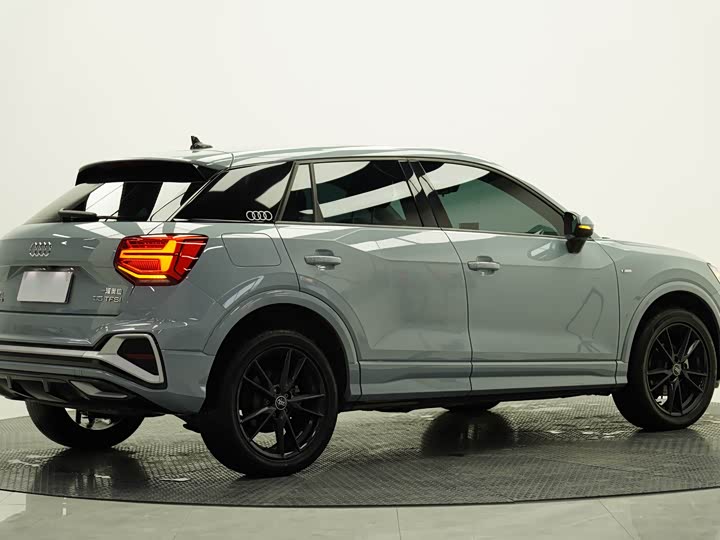 Фото 5 - Audi Q2L