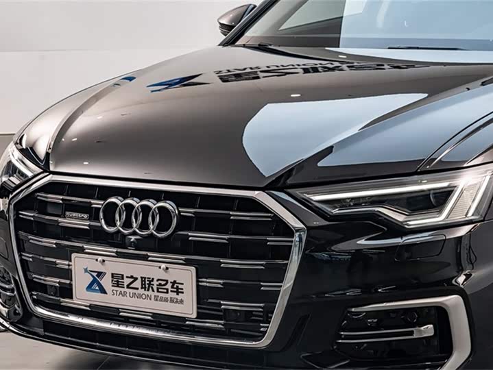 Фото 4 - Audi A6L