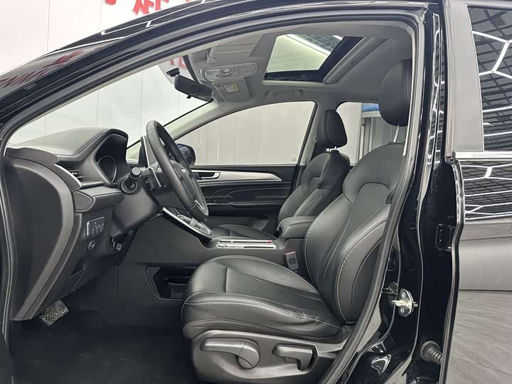 Фото 4 - Haval M6