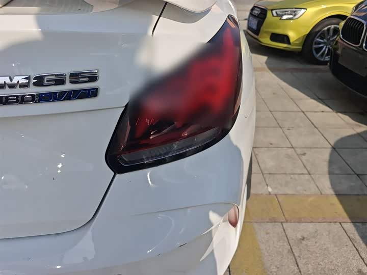 Фото 8 - MG Motor 5