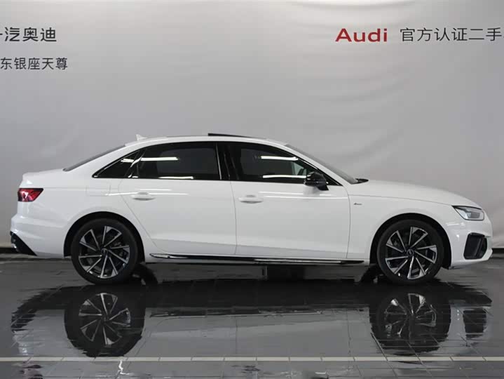 Фото 4 - Audi A4L