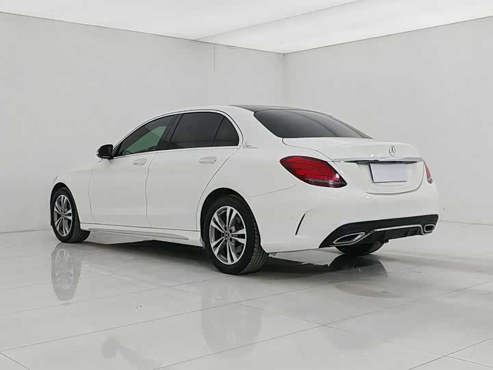 Фото 3 - Mercedes-Benz C-Class
