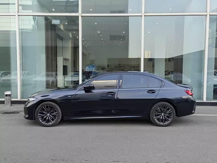 Фото 2 - BMW 3 Series