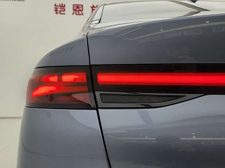 Фото 8 - XPeng P5