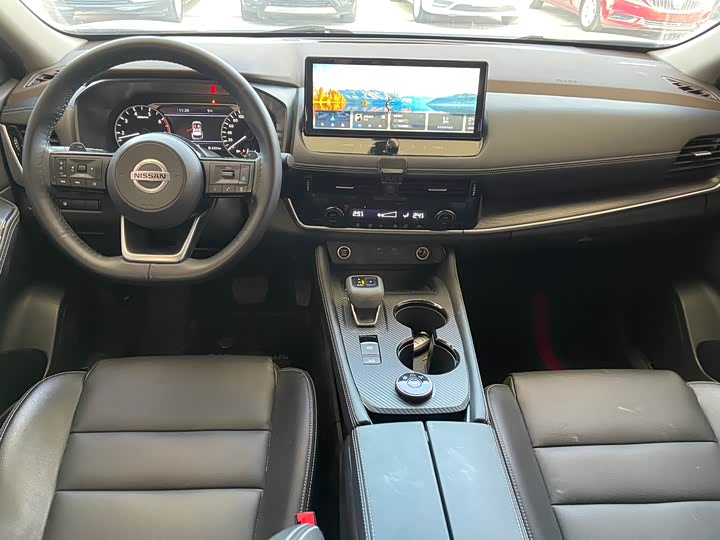 Фото 9 - Nissan X-Trail