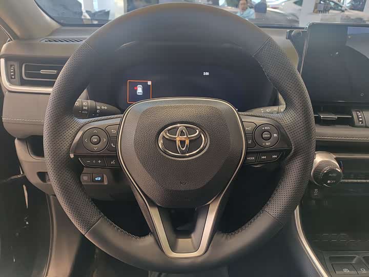 Фото 9 - Toyota Wildlander