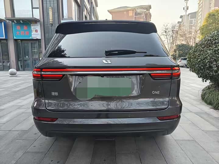 Фото 6 - LiXiang One