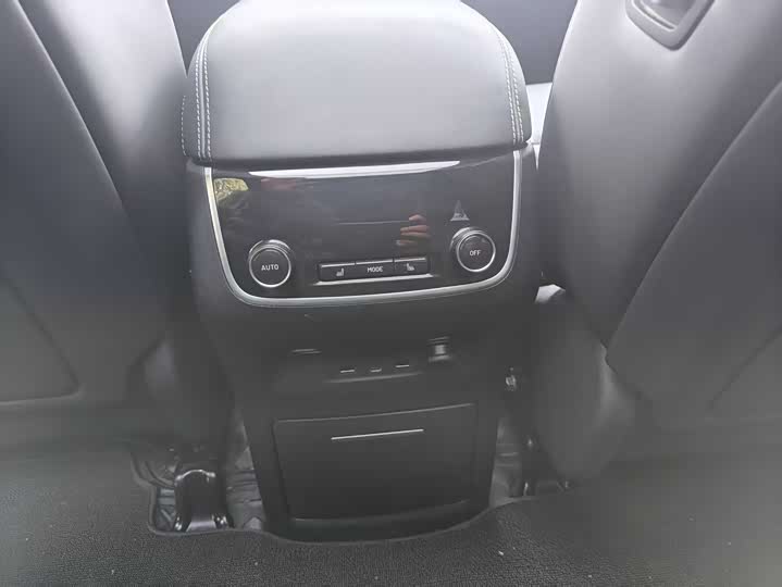 Фото 7 - LiXiang One