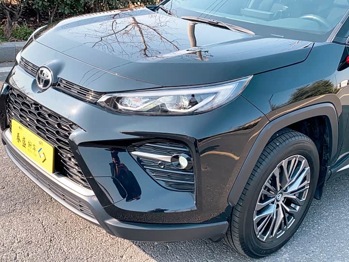 Фото 4 - Toyota Wildlander