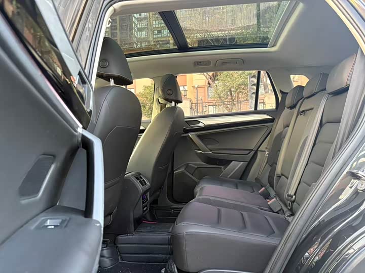 Фото 7 - Volkswagen Tayron