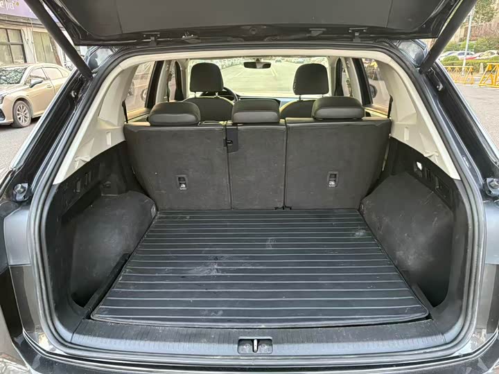 Фото 8 - Volkswagen Tayron