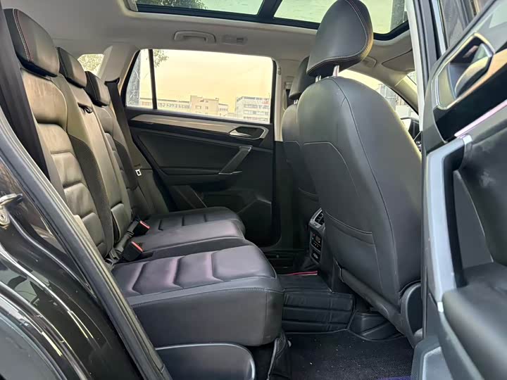 Фото 9 - Volkswagen Tayron